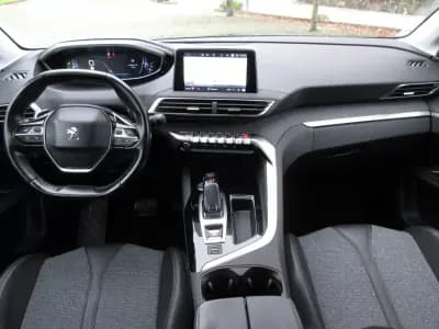 Sell Peugeot 3008 2017 - 18990 EUR, 151000 km - AUTO.MOTO.pt