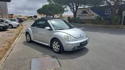 Vendo Volkswagen New Beetle Cabriolet 2004 - 9890 EUR, 127830 km - AUTO.MOTO.pt