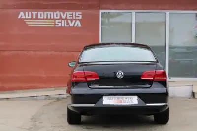 Vendo Volkswagen Passat 2011 - 10990 EUR, 174000 km - AUTO.MOTO.pt