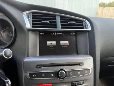 Vendo Citroën C4 2017 - 10900 EUR, 117000 km - AUTO.MOTO.pt