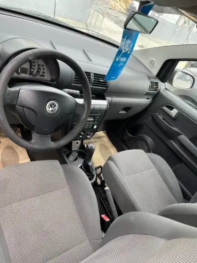 Vendo Volkswagen Fox 2009 - 2750 EUR, 240000 km - AUTO.MOTO.pt