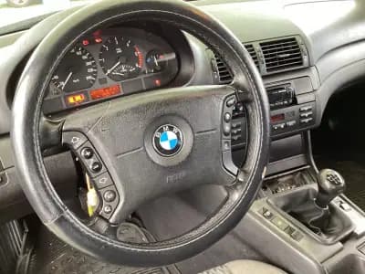 Vendo BMW 320 2001 - 6000 EUR, 205000 km - AUTO.MOTO.pt