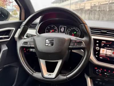 Sell SEAT Arona 2018 - 18500 EUR, 136000 km - AUTO.MOTO.pt