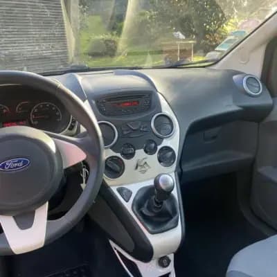Vendo Ford KA 2013 - 7990 EUR, 129000 km - AUTO.MOTO.pt