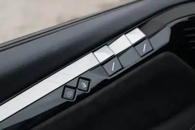 Vendo DS DS4 2024 - 29990 EUR, 10000 km - AUTO.MOTO.pt