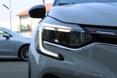 Vendo Renault Captur 2020 - 17900 EUR, 131971 km - AUTO.MOTO.pt