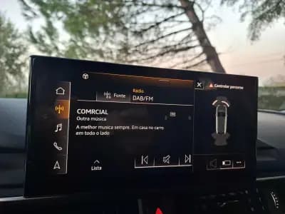 Vendo Audi A4 Avant 2023 - 35900 EUR, 56500 km - AUTO.MOTO.pt