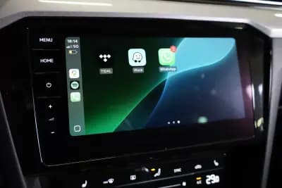 Vendo Volkswagen Passat Variant 2021 - 25990 EUR, 70682 km - AUTO.MOTO.pt