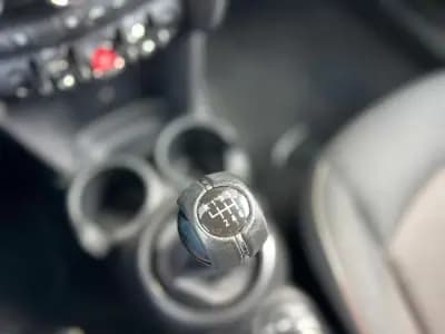 Sell MINI 2023 - 25750 EUR, 34717 km - AUTO.MOTO.pt