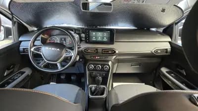 Sell Dacia Jogger 2024 - 17750 EUR, 57600 km - AUTO.MOTO.pt