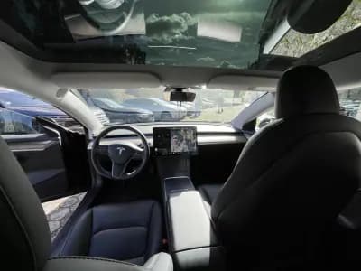 Vendo Tesla Model 3 2021 - 26900 EUR, 79000 km - AUTO.MOTO.pt