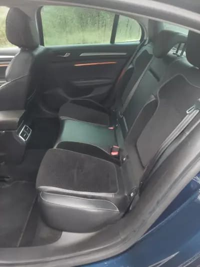 Sell Renault Mégane Grand Coupe 2019 - 15950 EUR, 111650 km - AUTO.MOTO.pt