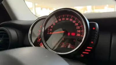 Vendo MINI 2015 - 11990 EUR, 159228 km - AUTO.MOTO.pt