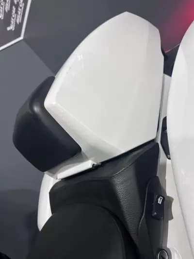 Vendo mota BMW R 12 Base 2015 - 7500 EUR, 97000 km - AUTO.MOTO.pt