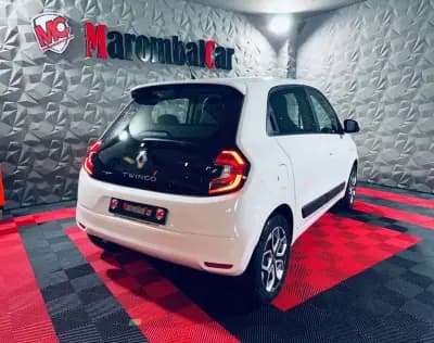 Sell Renault Twingo 2020 - 11990 EUR, 60657 km - AUTO.MOTO.pt
