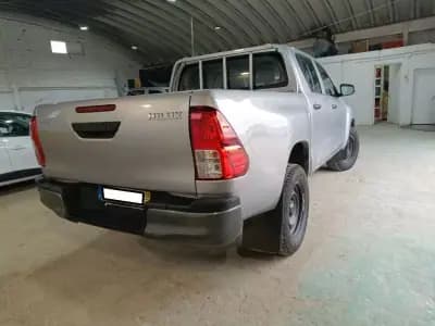Sell Toyota Hilux 2018 - 31500 EUR, 120000 km - AUTO.MOTO.pt