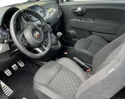Vendo Abarth 595 2022 - 25900 EUR, 350 km - AUTO.MOTO.pt
