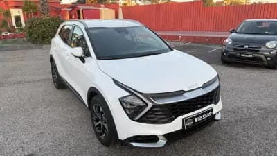 Vendo Kia Sportage 2024 - 34990 EUR, 5360 km - AUTO.MOTO.pt