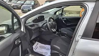 Sell Peugeot 208 2013 - 7980 EUR, 164784 km - AUTO.MOTO.pt