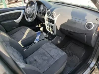 Vendo Dacia Sandero 2012 - 5750 EUR, 158792 km - AUTO.MOTO.pt