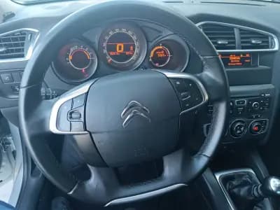 Vendo Citroën C4 2015 - 11500 EUR, 53000 km - AUTO.MOTO.pt
