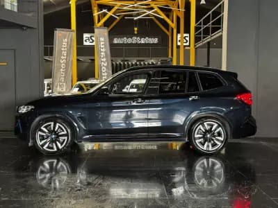 Vendo BMW iX3 2023 - 49990 EUR, 43700 km - AUTO.MOTO.pt