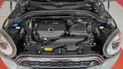 Sell MINI Countryman 2018 - 21550 EUR, 127363 km - AUTO.MOTO.pt