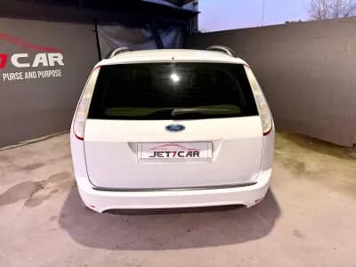 Sell Ford Focus SW 2010 - 7490 EUR, 253040 km - AUTO.MOTO.pt