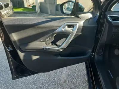 Sell Peugeot 2008 2014 - 11400 EUR, 248900 km - AUTO.MOTO.pt