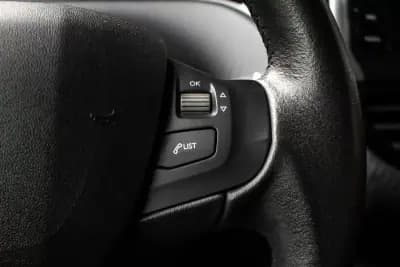 Sell Peugeot 2008 2018 - 9990 EUR, 88415 km - AUTO.MOTO.pt