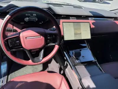 Vendo Land Rover Range Rover Sport 2025 - 136000 EUR, 4000 km - AUTO.MOTO.pt