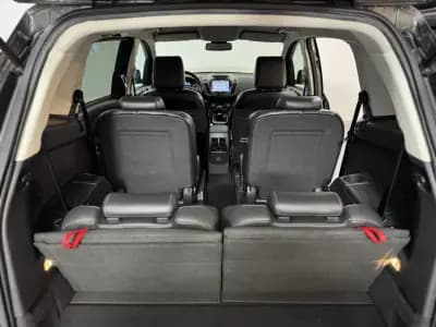 Vendo Ford Grand C-Max 2016 - 9950 EUR, 108000 km - AUTO.MOTO.pt