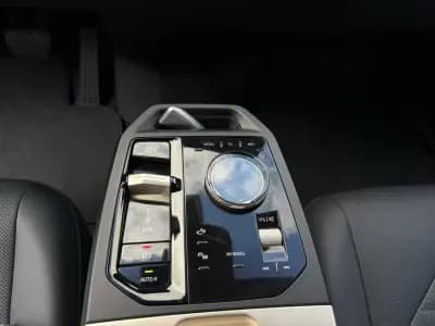 Sell BMW iX 2022 - 51900 EUR, 52000 km - AUTO.MOTO.pt