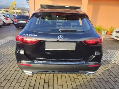 Vendo Mercedes-Benz GLA 200 2020 - 31990 EUR, 157000 km - AUTO.MOTO.pt