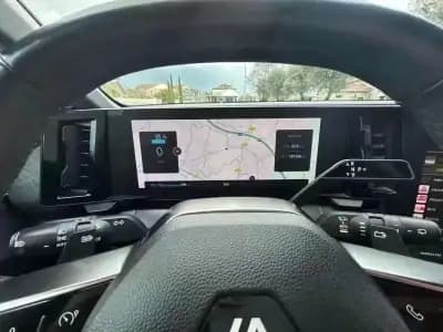 Vendo Renault Mégane E-Tech 2022 - 24999 EUR, 101000 km - AUTO.MOTO.pt