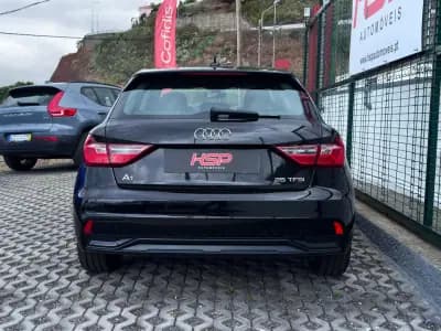 Vendo Audi A1 Sportback 2022 - 18990 EUR, 76650 km - AUTO.MOTO.pt