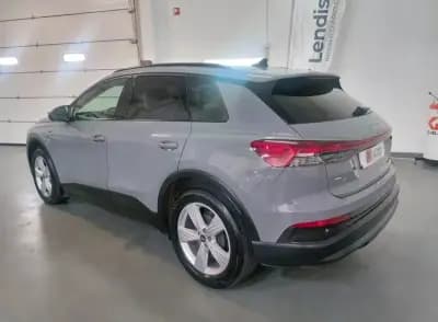 Vendo Audi Q4 e-tron 2021 - 27900 EUR, 85105 km - AUTO.MOTO.pt