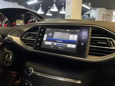 Vendo Peugeot 308 SW 2015 - 12990 EUR, 115000 km - AUTO.MOTO.pt