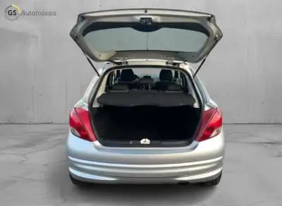 Sell Peugeot 207 2011 - 4900 EUR, 235000 km - AUTO.MOTO.pt