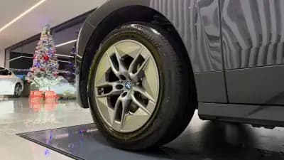 Vendo BMW iX 2022 - 67000 EUR, 72402 km - AUTO.MOTO.pt