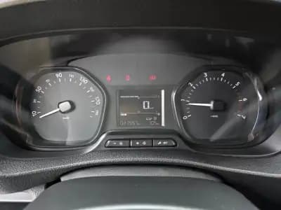 Sell Peugeot Expert 2024 - 21990 EUR, 21500 km - AUTO.MOTO.pt