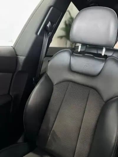 Vendo Audi Q8 2019 - 60000 EUR, 180000 km - AUTO.MOTO.pt