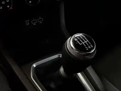 Vendo Renault Clio 2021 - 13490 EUR, 108000 km - AUTO.MOTO.pt