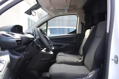 Vendo Peugeot Partner 2020 - 14990 EUR, 176000 km - AUTO.MOTO.pt