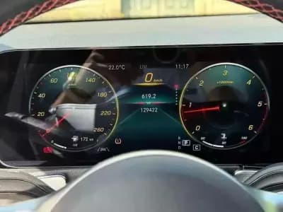 Vendo Mercedes-Benz GLB 200 2021 - 39999 EUR, 132000 km - AUTO.MOTO.pt