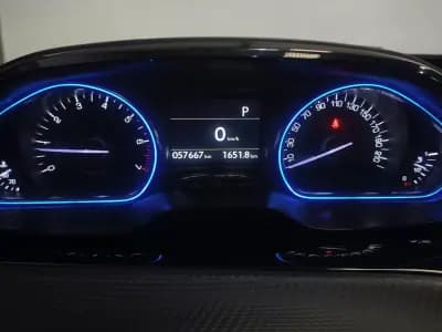 Vendo Peugeot 2008 2017 - 12490 EUR, 57665 km - AUTO.MOTO.pt