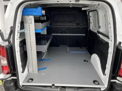 Vendo Peugeot Partner 1.5 BlueHDi Pro Standard 2021 - 14900 EUR, 62468 km - AUTO.MOTO.pt