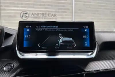 Sell Peugeot 2008 2021 - 18450 EUR, 43013 km - AUTO.MOTO.pt