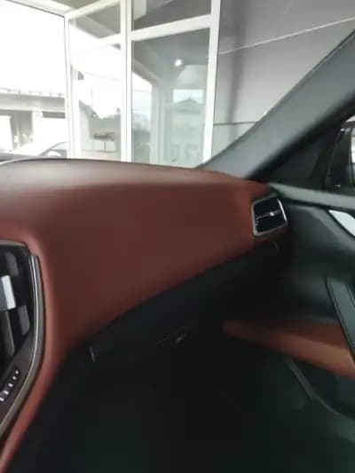 Sell Maserati Ghibli 2015 - 34500 EUR, 129900 km - AUTO.MOTO.pt