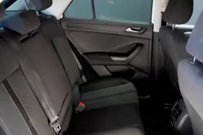 Vendo Volkswagen T-Roc 2023 - 21990 EUR, 70000 km - AUTO.MOTO.pt